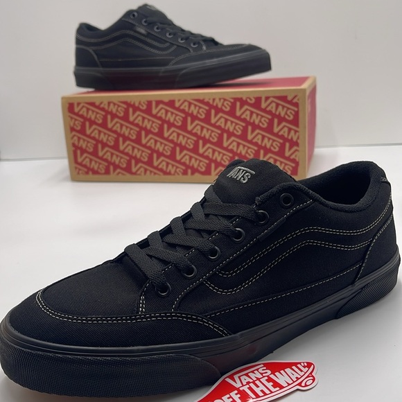Vans Men’s Bearcat (Canvas) Black/Black
VN000DT2186
Sneakers - Picture 16 of 16